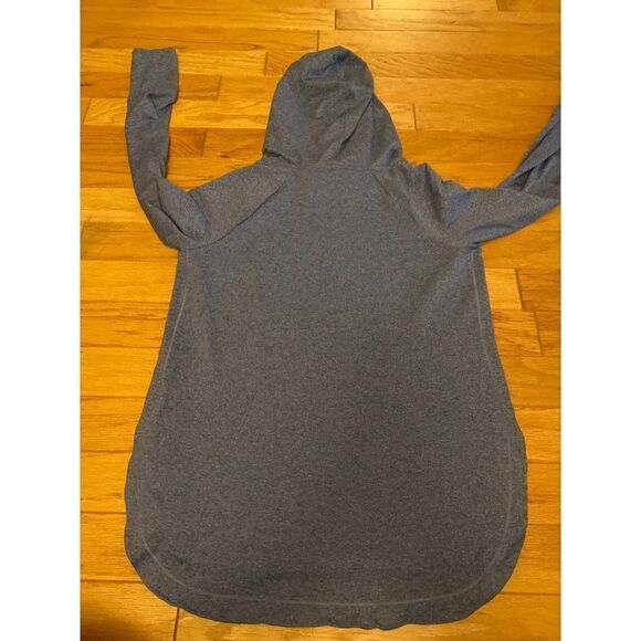 Athleta women’s blue athletic relaxed hooded pullover with thumb holes size med - Picture 7 of 9